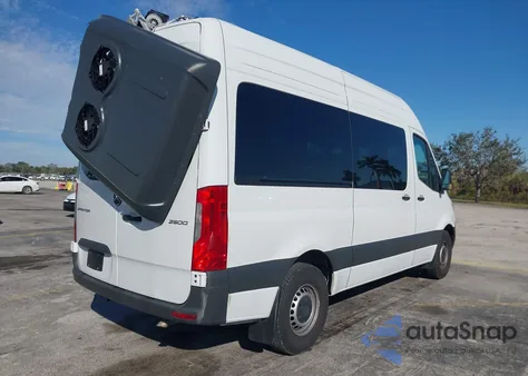 2024 Mercedes-Benz Sprinter 2500 Standard Roof 4-Cyl Diesel z USA, uszkodzony, nr VIN W1Z4KFHY3RP715939